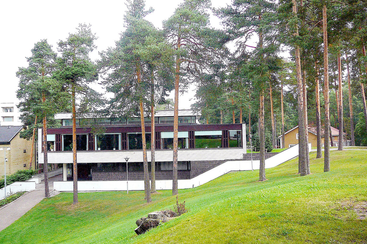 Kirkkopuiston seurakuntakoti
